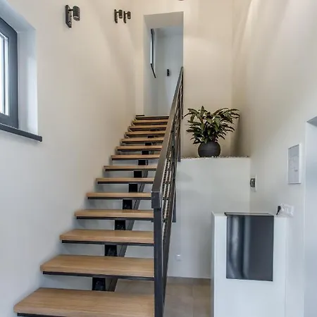 Sofia Boutique Domasa Dobra